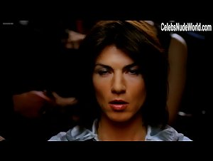 Leona Philippo in Phileine zegt sorry (2003) 5
