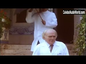 Leonor Silveira in A Divina Comedia (1991) 14