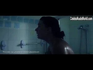 Libby Munro nude, shower scene in Eight (2016) 20