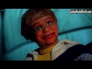 Lisa Glaser in Humanoids from the Deep (1980) 8