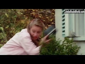 Lolita Lorre in Scream for Help (1984) 7