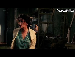 Lucia Bravo nude in Frida (2002) 9