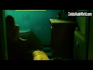 Lucie Aron in Absinth (short) (2016) 7