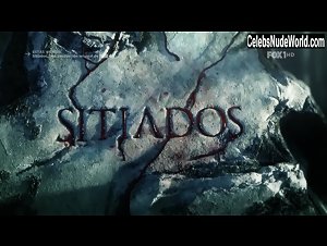 Macarena Achaga in Sitiados (series) (2015) 1