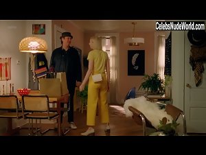 Madeline Wise in Crashing (series) (2017) 3