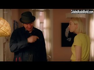 Madeline Wise in Crashing (series) (2017) 4