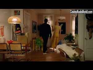 Madeline Wise in Crashing (series) (2017) 6