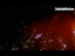 Magali Noaro in Docteur Jekyll et les femmes (1981) 13