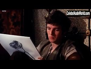 Maggy Maxwell in Savage Messiah (1972) 7