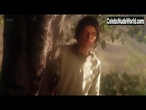 Manuela Aguirre in Una casa con vista al mar (2001) 11