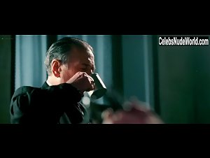 Maria Leon in La voz dormida (2011) 4