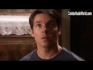 Margarida Miranda in O Crime do Padre Amaro (2005) 12