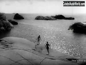 Margrete Robsahm in Line (1961) 8