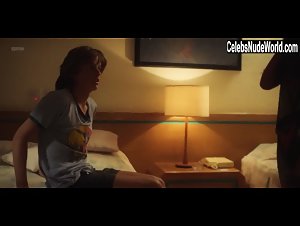 Mariana Gonzalez in Luis Miguel: La Serie (series) (2018)