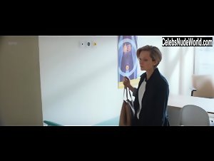 Marieta Zukowska in Botoks (2017)