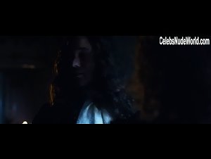 Marina Bouras in Tordenskjold og Kold (2016) 19