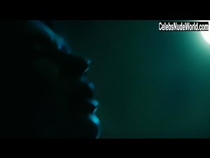 Marina de la Riva in Irmaos Freitas (series) (2019) 19
