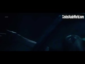 Marina Golovine in Double vie (series) (2019) 4