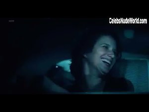 Marina Golovine in Double vie (series) (2019) 5