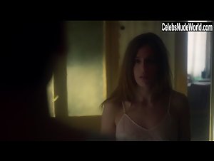 Marina Salas in Hache (series) (2019)