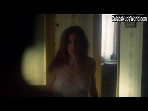 Marina Salas in Hache (series) (2019) 8