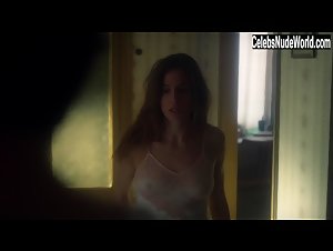 Marina Salas in Hache (series) (2019) 9