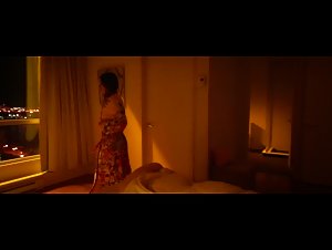 Maripier Morin in La chute de l'empire americain (2018) 19