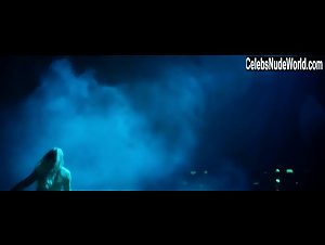 Marte Germaine Christensen in Jenny Hval: The Great Undressing (music video) (2016) 17