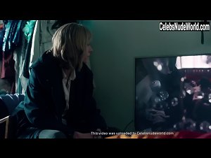 Martyna Kowalik in Zasada przyjemnosci (series) (2019) 8