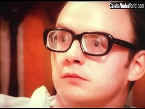 Matilde Mastrangi in Cada Um Da o Que Tem (1975) 17