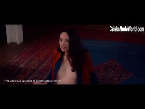 Melodie Richard in Trois souvenirs de ma jeunesse (2015) 10
