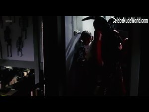 Mia Maestro hot scene in Frida (2002) 1