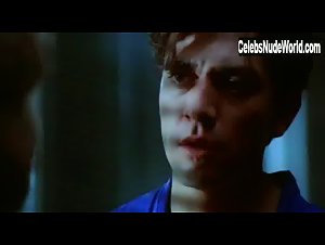 Monica Dionne in Sexo, pudor y lagrimas (1999) 5