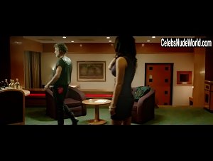 Monica Maci in Eddie Reynolds y Los Angeles de Acero (2014) 4