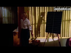 Melanie Kinnaman in Friday the 13th: A New Beginning (1985) 9
