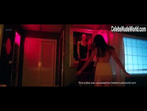 Michelle Bucci in Fantasma (2018) 9