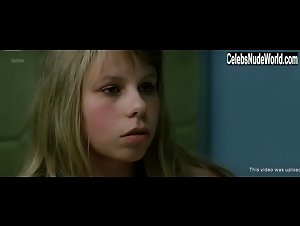 Milla-Mari Pylkkanen in Seitsemantoista (series) (2017) 7