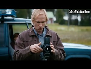 Minna Puolanto in Kaikella rakkaudella (2013) 3