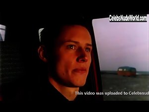 Mira Wanting in Surferne kommer (1998) 9
