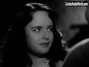 Mirja Mane in Noita palaa elamaan (1952) 10
