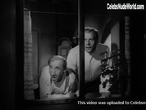 Mirja Mane in Noita palaa elamaan (1952) 3