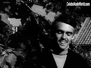Monica Strommerstedt in Jag - en oskuld (1968) 18