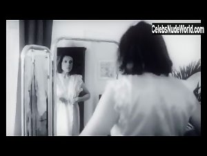 Moniek Toebosch in Paul Chevrolet en de ultieme hallucinatie (1985) 19