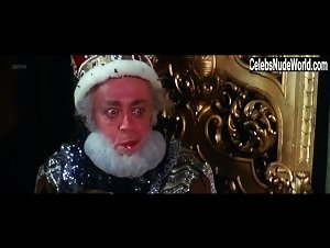 Nai Bonet in Fairy Tales (1978) 11