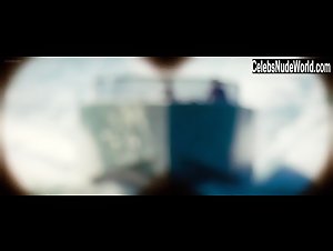 Noa Lindberg in Entourage - The Movie (2015) 1