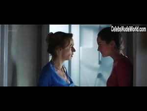 Noemie Merlant in Le ciel attendra (2016) 2