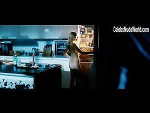 Noemi Besedes in Mann tut was Mann kann (2012) 2
