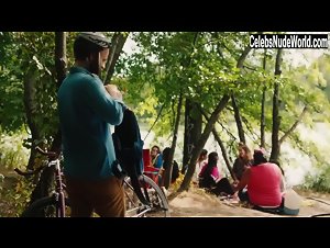 Nyseli Vega in High Maintenance (series) (2016) 10