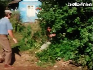 Oksana Korostyshevskaya in Tikhie omuty (2000) 12