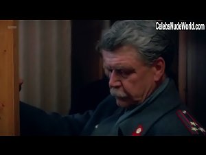 Olga Kudryashova in Den russiske sangerinde (1993) 2